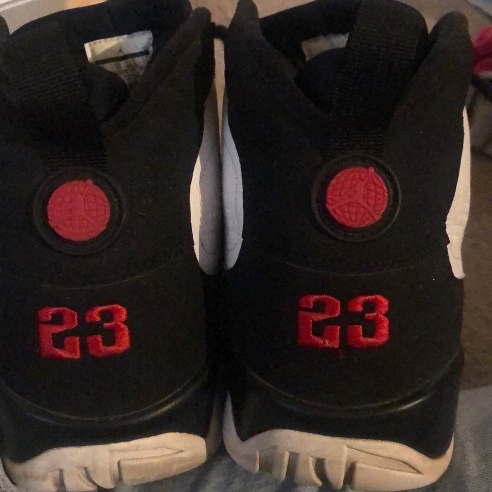 Men’s Jordan sneakers limited edition